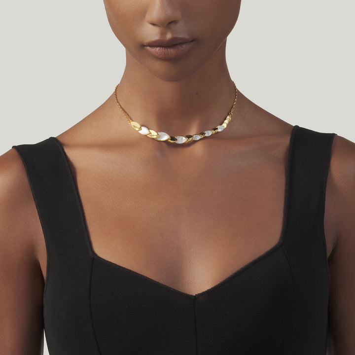 Giovanni Raspini collar pequeño de piel de nácar Collar de plata 925 chapada en oro de 18 kt y nácar 12519