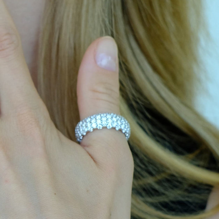Anillo elástico pequeño Zydo con cúpula de diamantes en oro amarillo 55171
