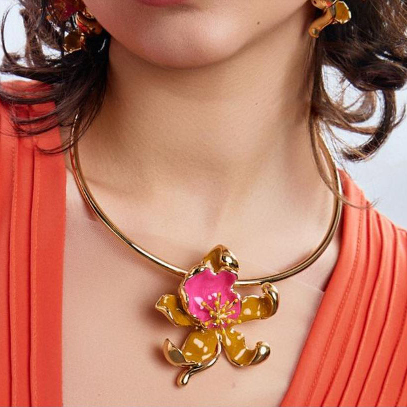 Federica Rossi Collar gargantilla rígida Flor de Orquídea acabado PVD bronce esmalte oro 18kt FR.GI.26