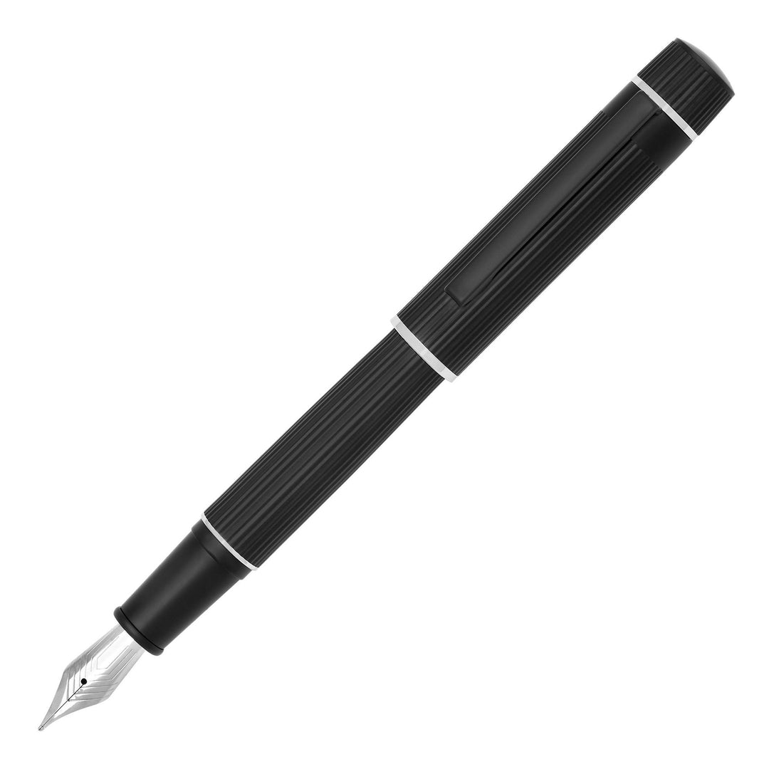 Hugo Boss Core Black HSF4852A fountain pen