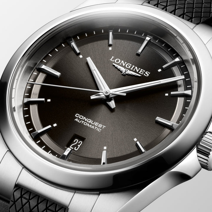Montre Longines Conquest 38 mm en acier automatique noir L3.720.4.52.9