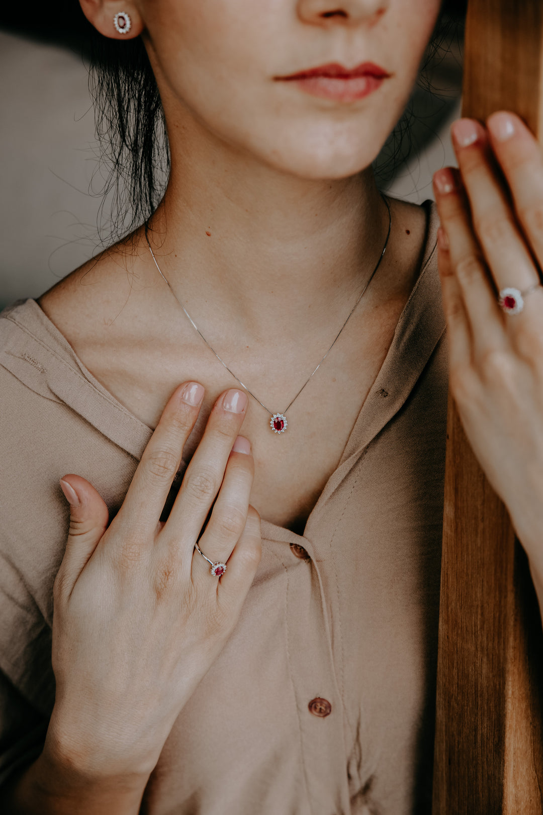 Comete Ring in Gold, Diamonds and Oval Ruby ANB2570