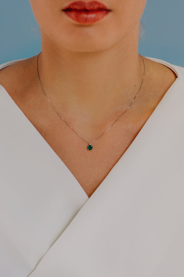 Comete Necklace in Gold, Diamonds and Antique Emerald GLB1514