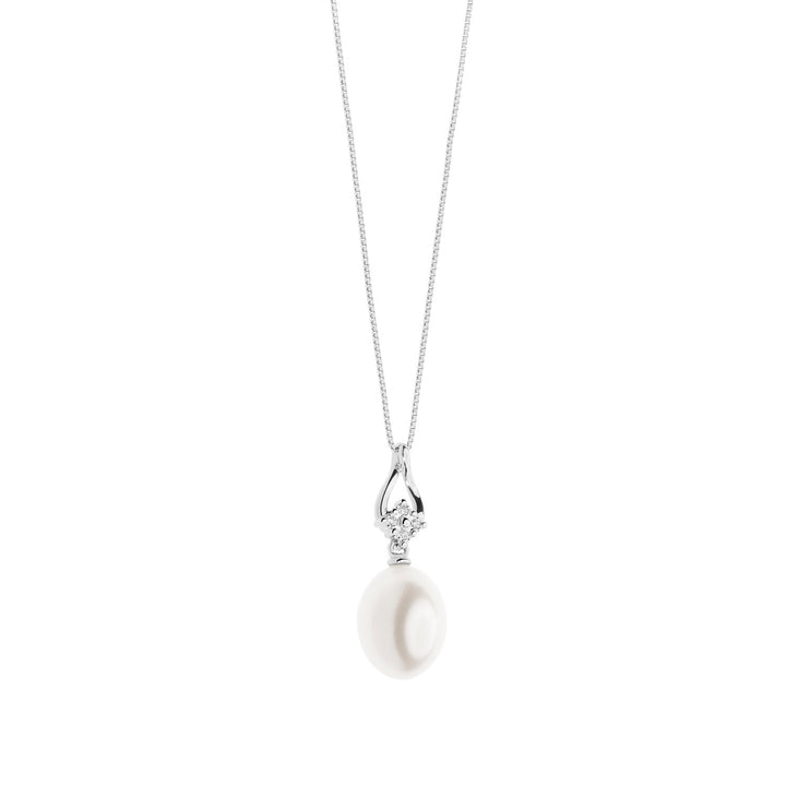 Comete Necklace Pearls in Gold and Diamonds GLP580