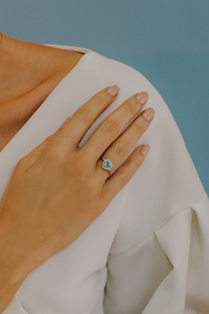 Comete Gold Ring with Diamonds and Aquamarine Heart ANQ313