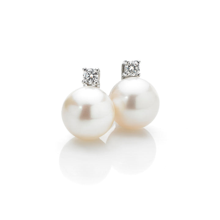 Comete Light Point Earrings Akoya Pearls in Gold and Diamonds ORP561