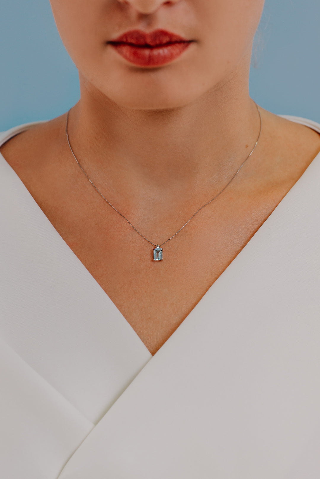 Comete Necklace in Gold, Diamonds and Octagonal Aquamarine GLQ278
