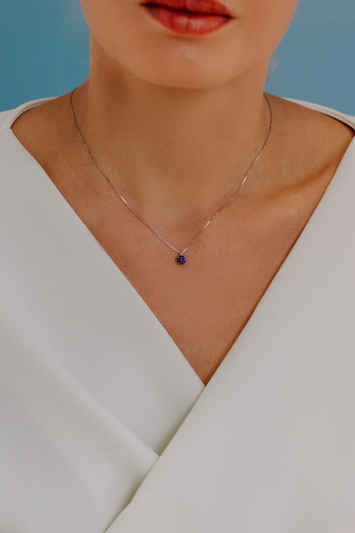 Comete Necklace in Gold, Diamonds and Round Blue Sapphire GLB1501