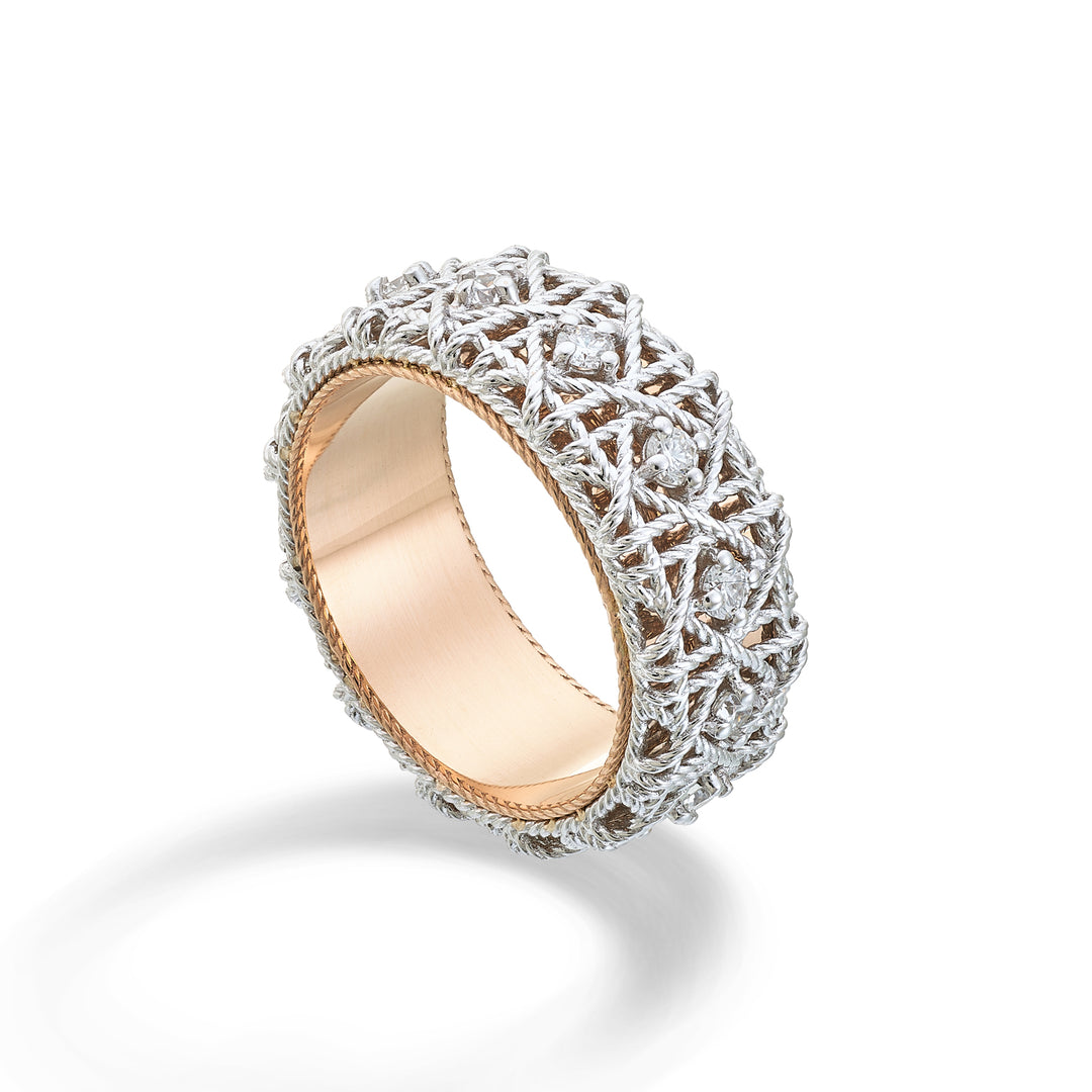 Golay wide band ring in 18k gold with diamond spring and texture that simulates intertwining ropes. external in white gold and internal in rose gold, size 14, with internal spring GAN024O7DM-14