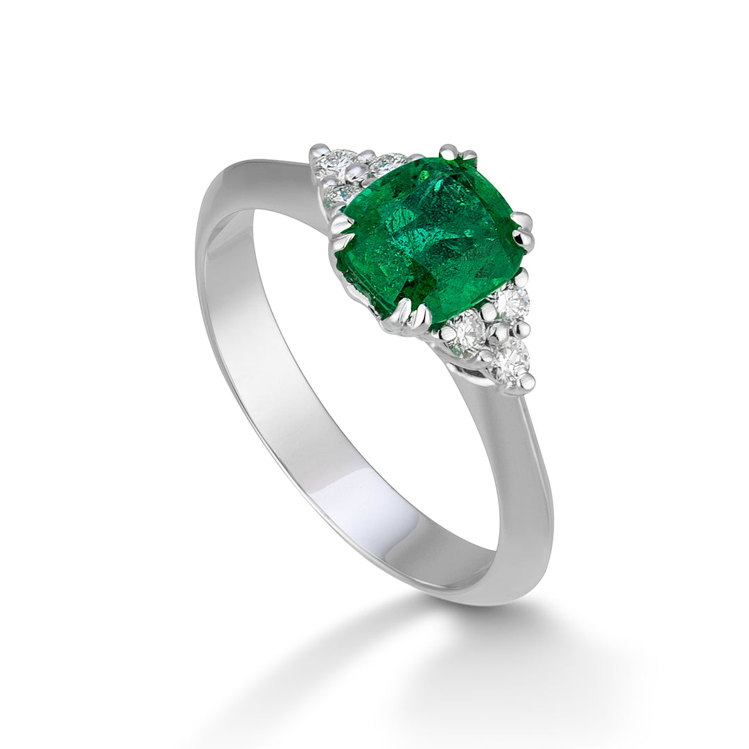 Anillo Golay cojín esmeralda 7x6 y 6 diamantes laterales ACLC064DISM67-23073110078