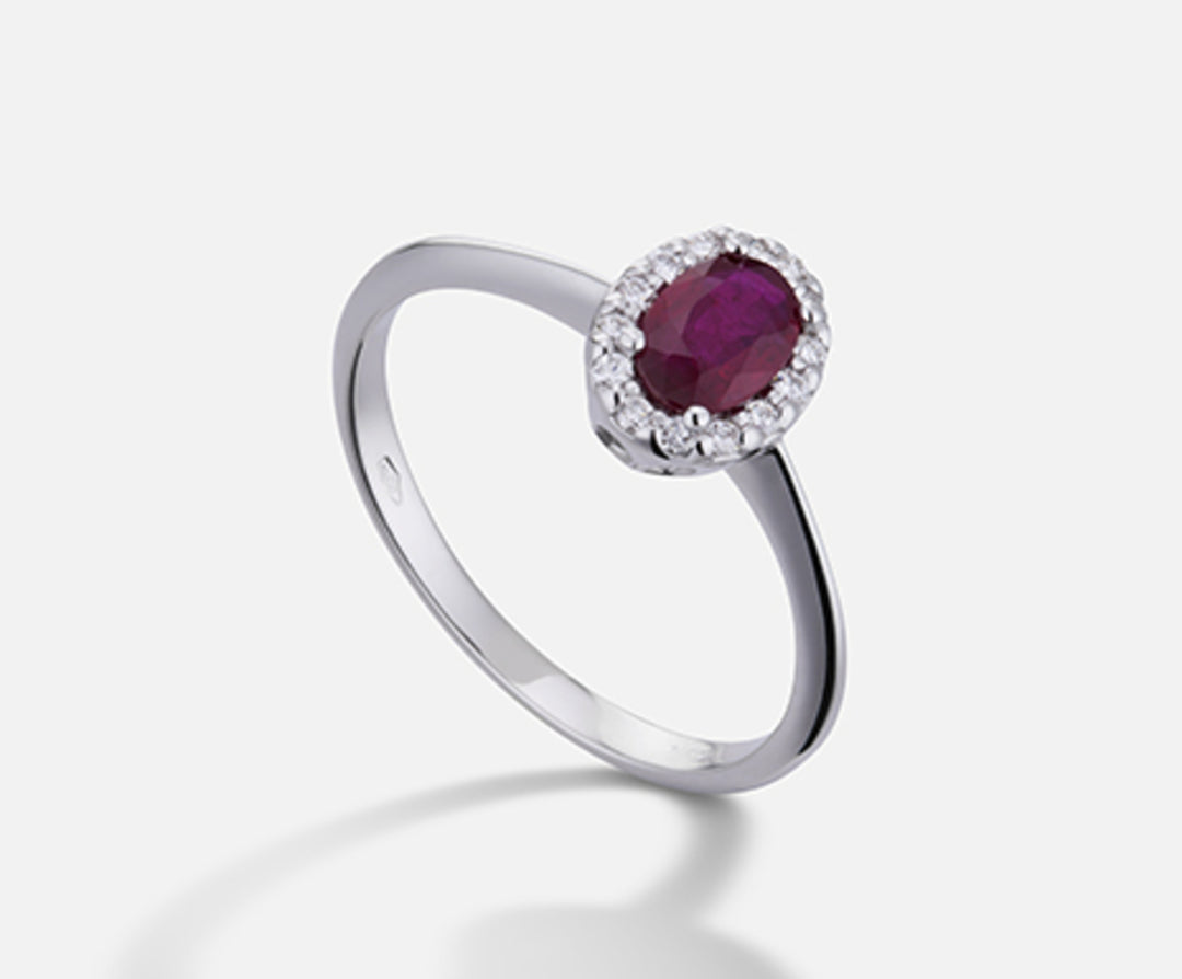Nihama un rubí ovalado de 18k 6x4 ct.0.40 dia ct.0.09 NA5115O4RBC