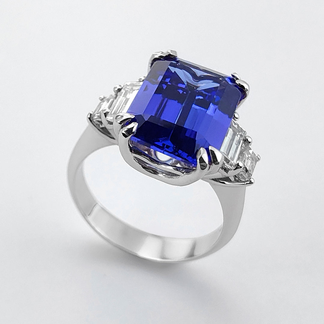 Anillo golay oct tanzanita 13x9 y 4 baguettes laterales ACLC431DITZ139-24079110130