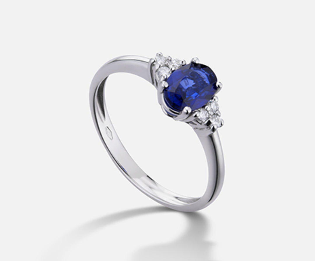 Nihama un zafiro ovalado de 18k 7x5 ct.0.80 dia ct.0.09 NA5112O4ZFD