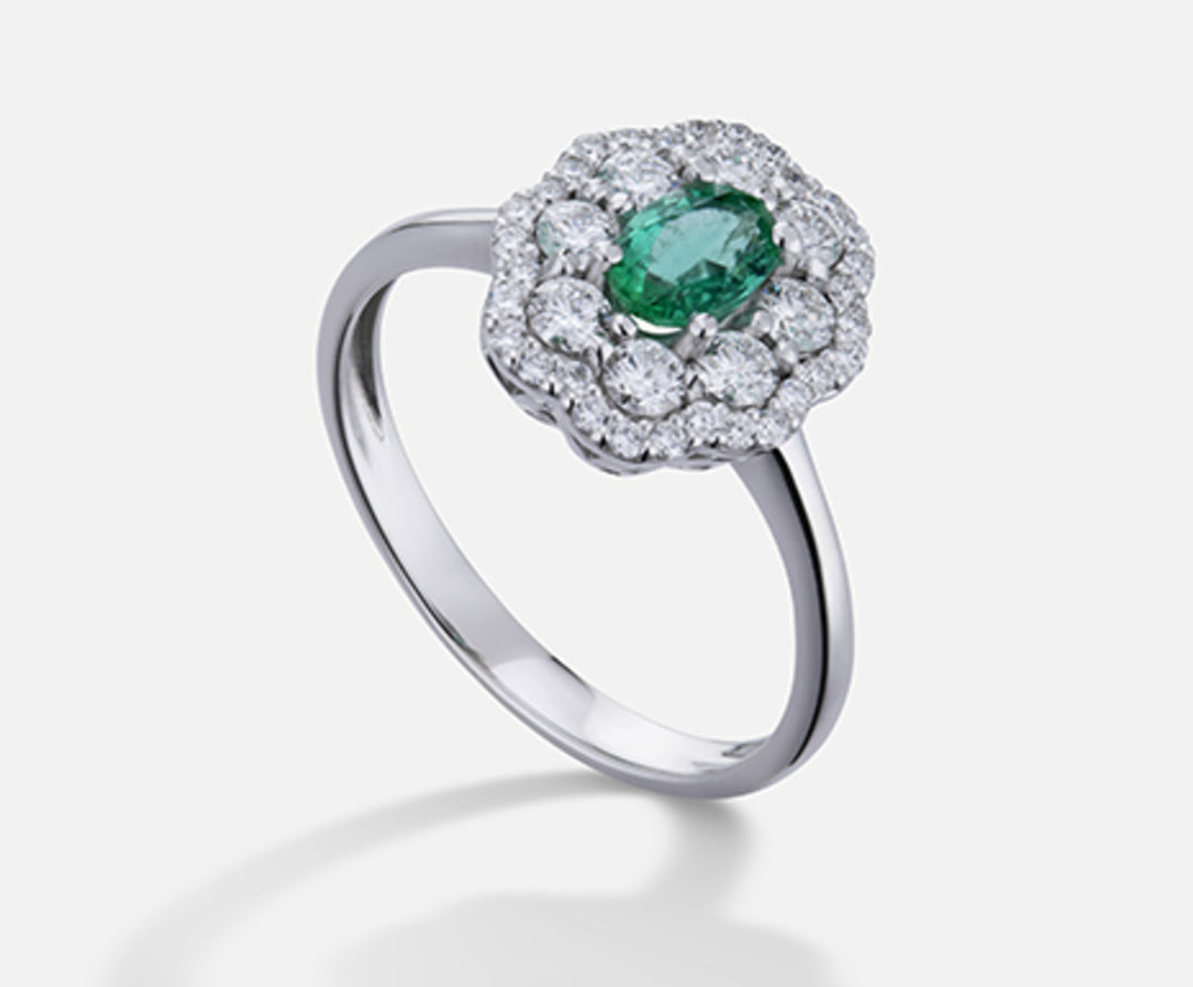 Mikiko una esmeralda de 18k n. ovalado 6x4 ct.0,35 dia ct.0,63 MA5114O4SMN035