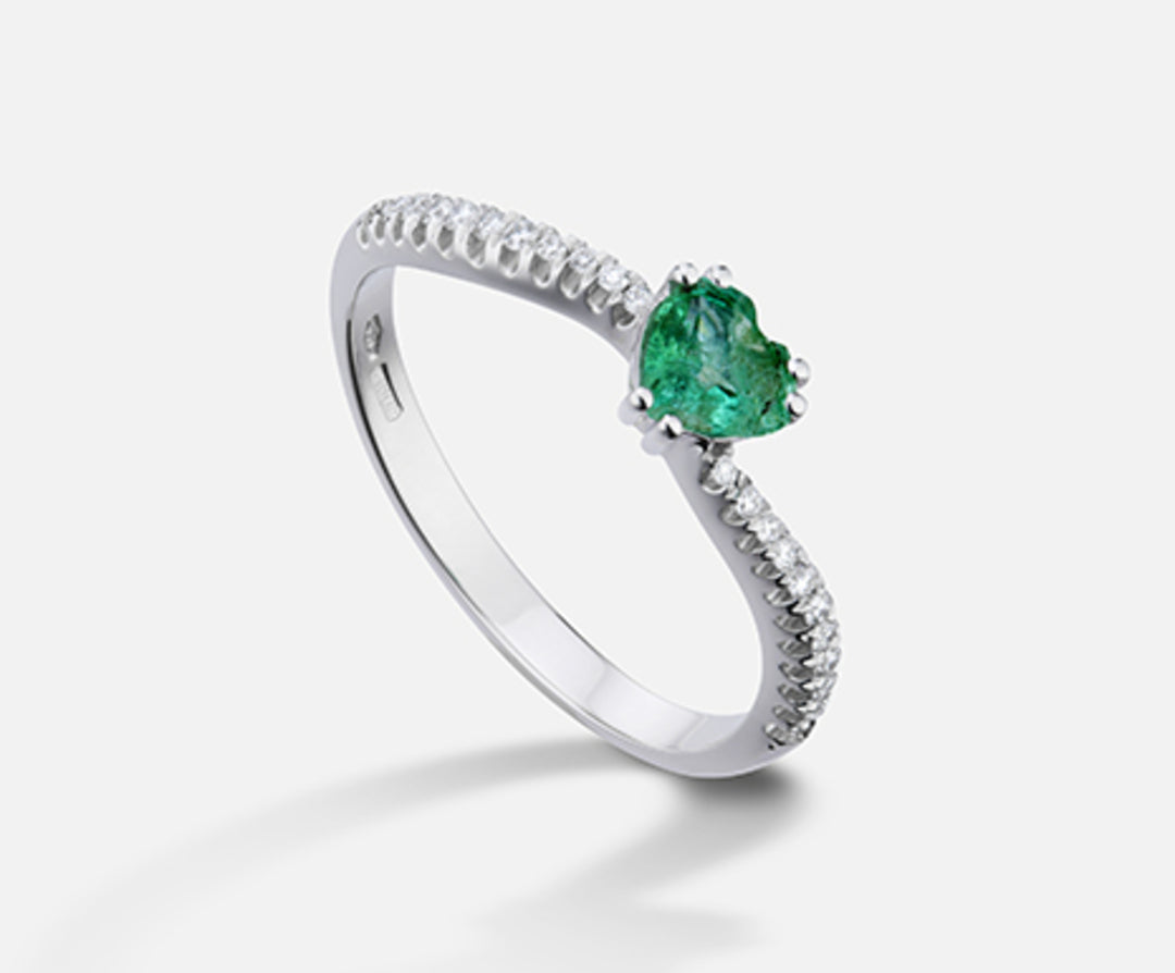 Nihama una esmeralda de 18k n. corazón 5x5 ct.0,31 diam. ct.0,11 NA5106O4SMN031