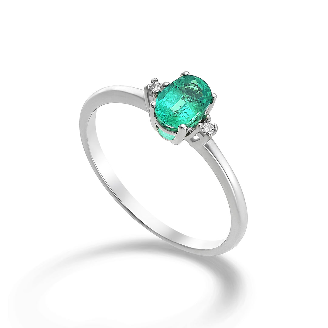 Mikiko an 9k oval emerald 4x3 ct.0,15 diam. 0.02 ct MA5190R4BE