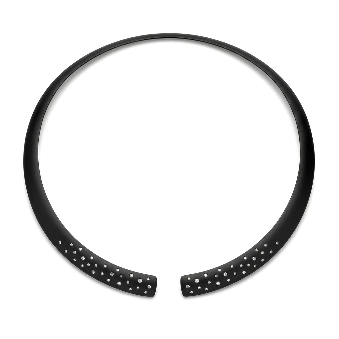 Golay collana in titanio nero e diamanti sull&