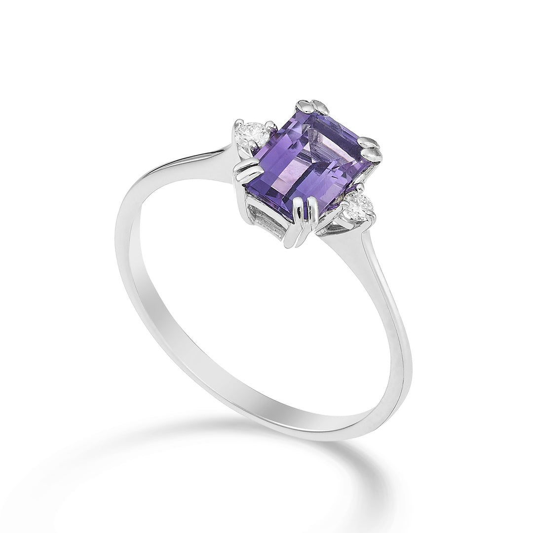 Mikiko an 18k octagonal amethyst 7x5 ct.0.90 diam. ct.0.05 MACL090DIAMET2O4