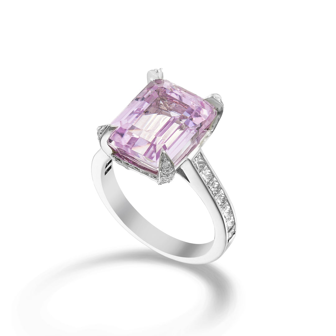 Bague World Diamond Group avec kunzite octogonale centrale 10x12 APU489DKZ1210-24172110024