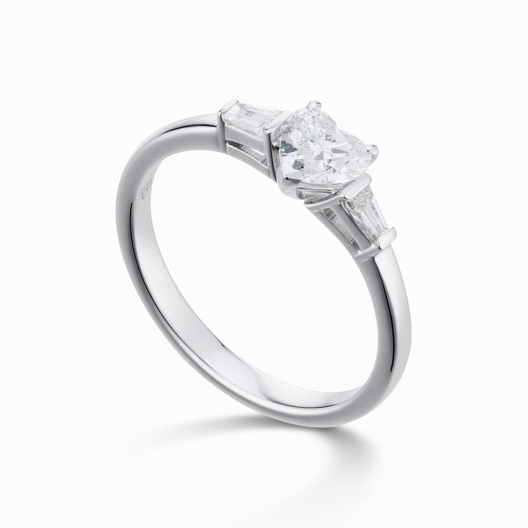 Golay anello diamante a cuore e laterali tg. trapezio ACLHS002DI060-23243110006