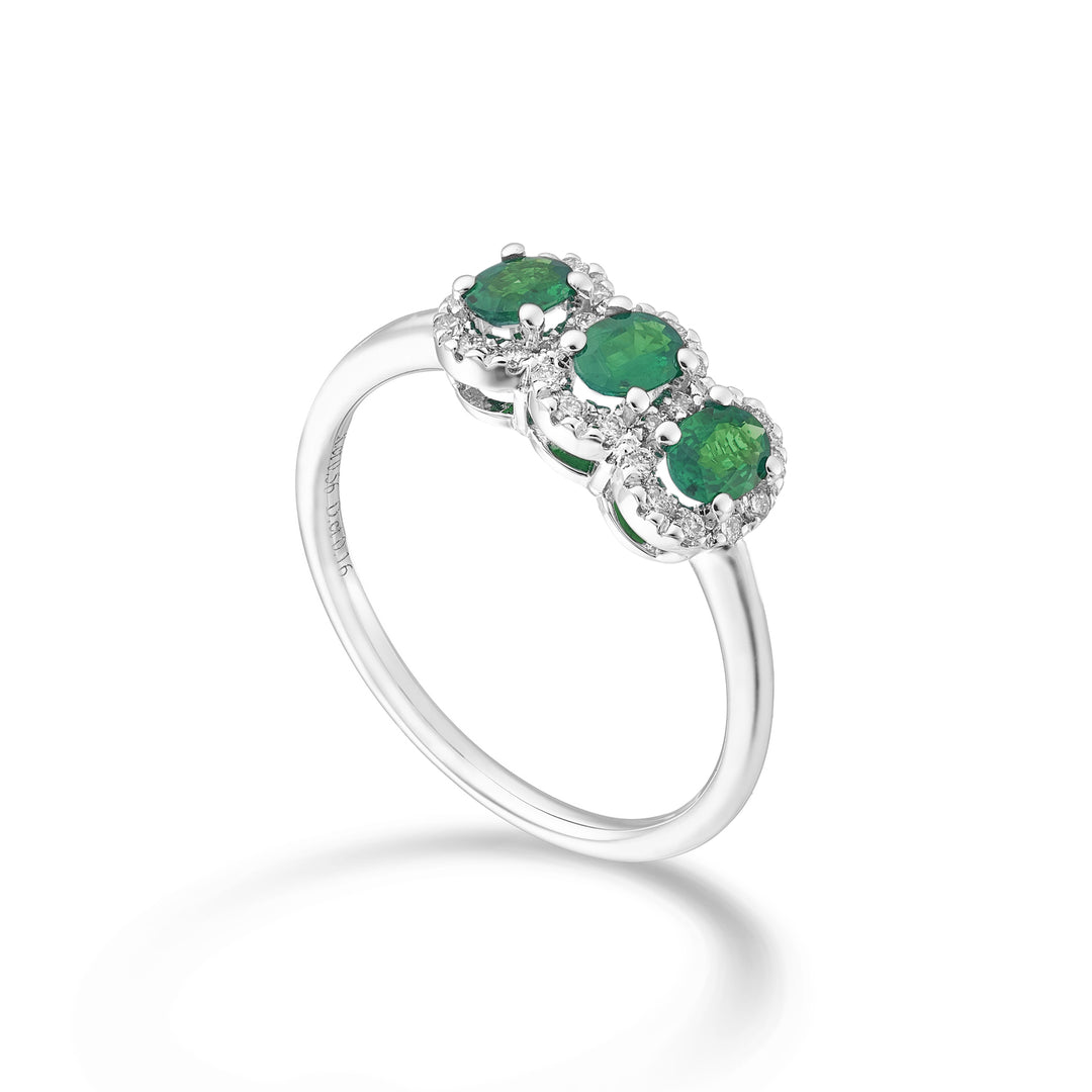 Mikiko una trilogía de esmeraldas de 18k ovalada de 4x3 ct. 0,45 diámetro. ct.0.16 MA5194O4BE43