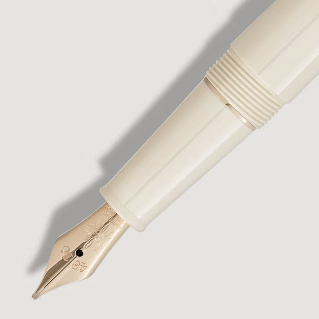 Pluma estilográfica Montblanc Meisterstück Romeo y Julieta Classique punta M 132918