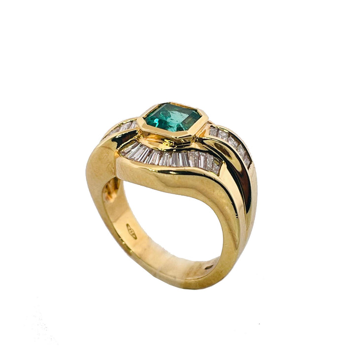 Fáinne Óir Óir Capodaglia 18KT Emerald Diamonds 0074AG