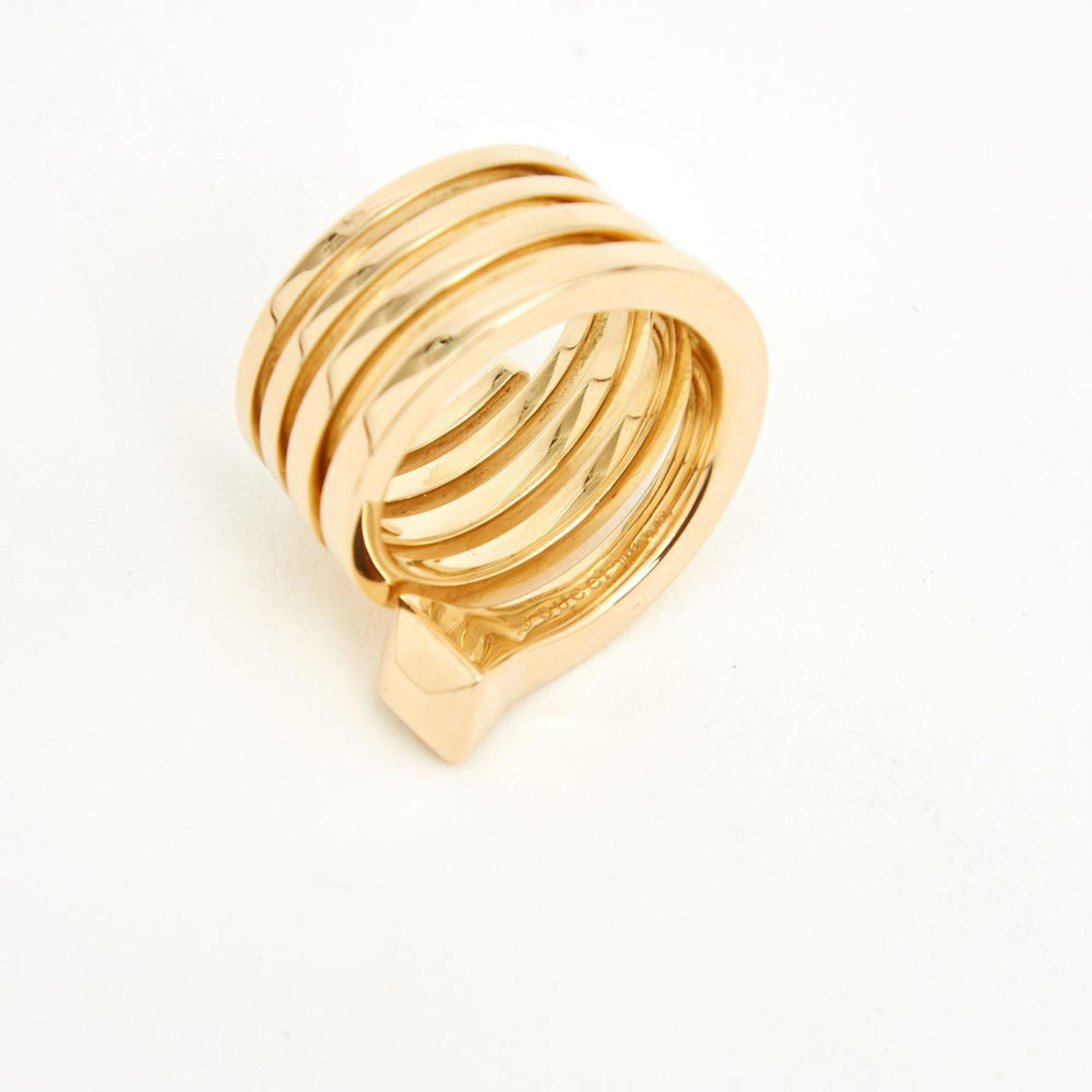 Anillo Chiodo Gucci en oro amarillo de 18kt talla 15 119559 J8500 8000 - Joyería Capodagli